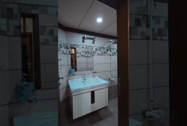 Fully Furnished & Renovated 2 Bed DD Apartment (1000 Sqft) For Sale – Ittehad Lane 12, Phase 7, DHA